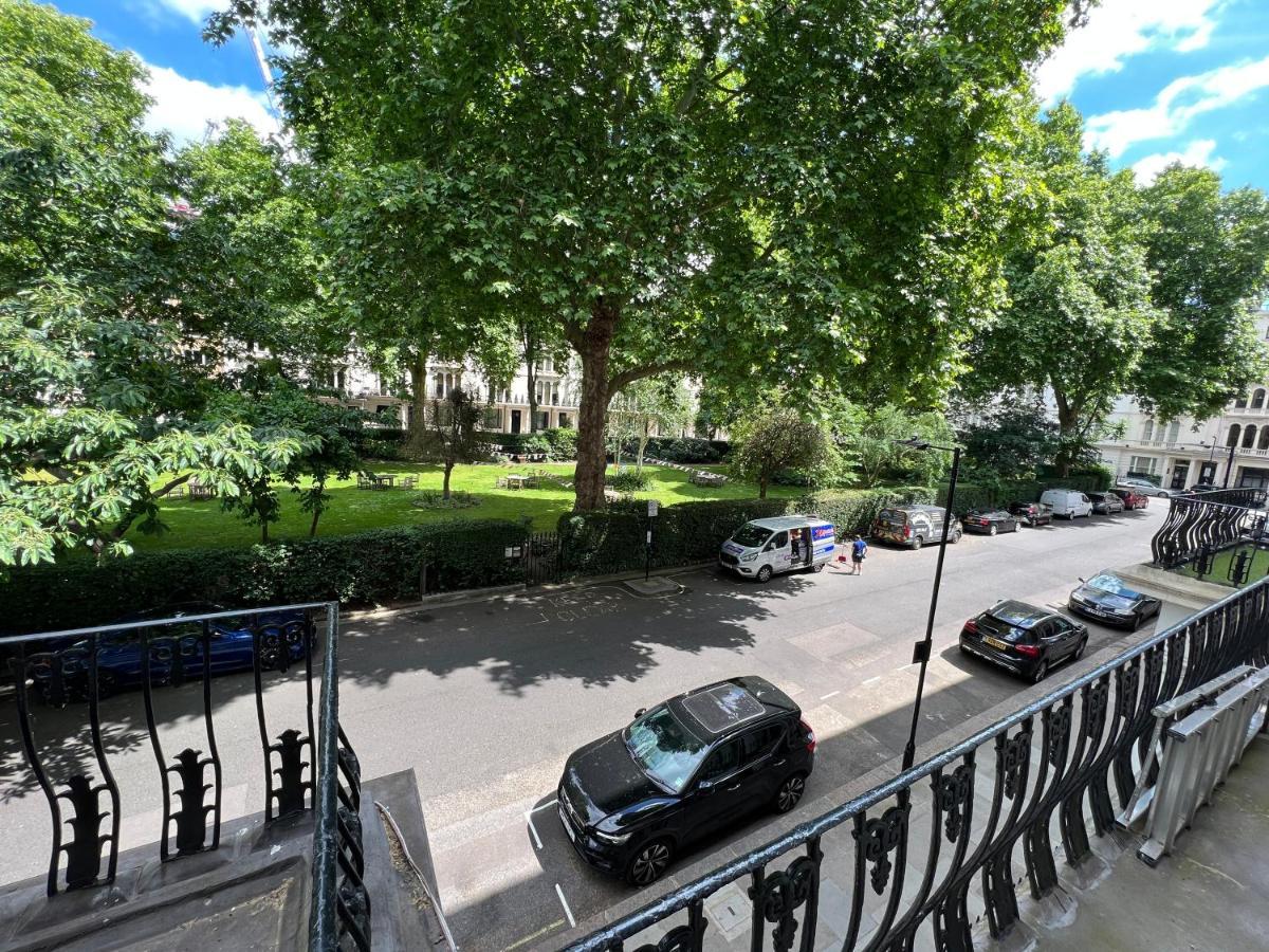 Hyde Park Studio Has Private Balcony With Tranquil Garden View London Exterior photo